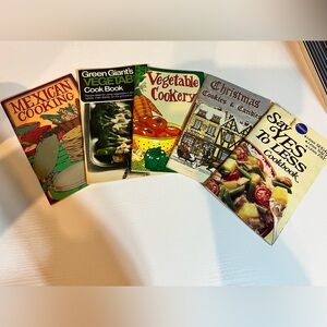 Vintage Home Kitchen Cookbooks Collection - Multicolor